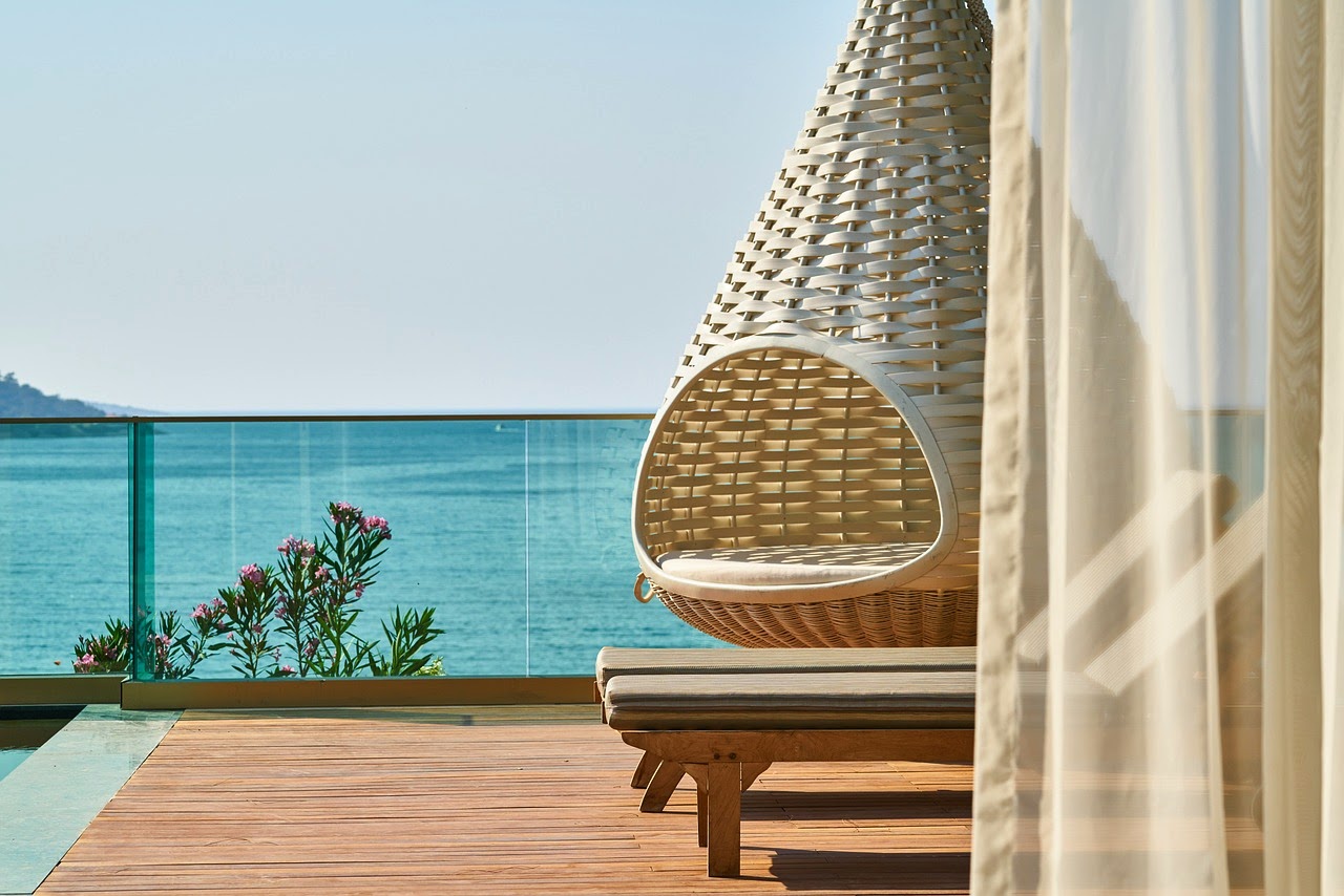 How to Choose the Right Hotel for Your Travel Style: 4 Factors to Consider First